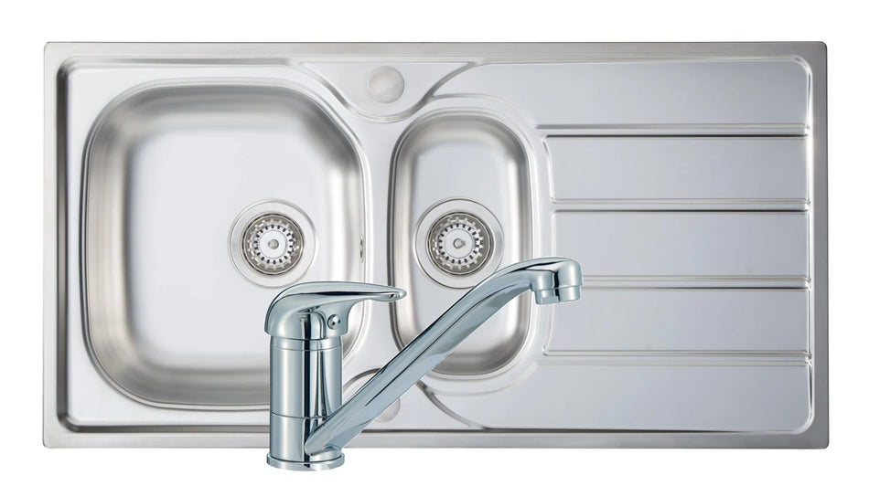 Stainless steel single bowl sink with chrome single-lever tap and deck fittings