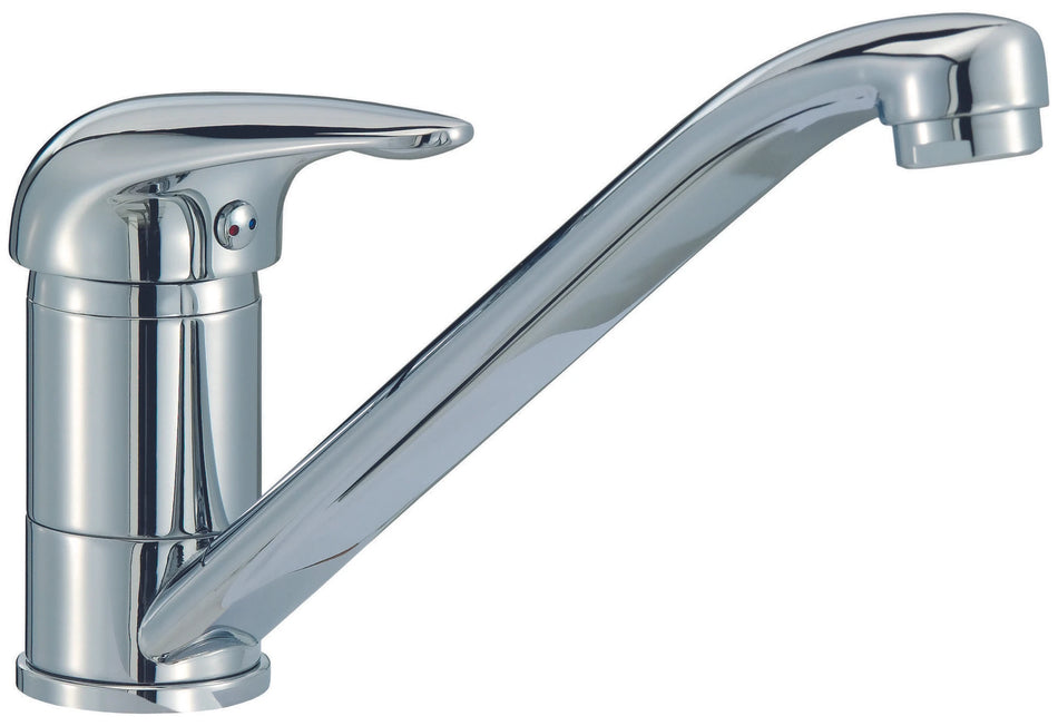 Chrome single-lever kitchen mixer tap with spout and aerator