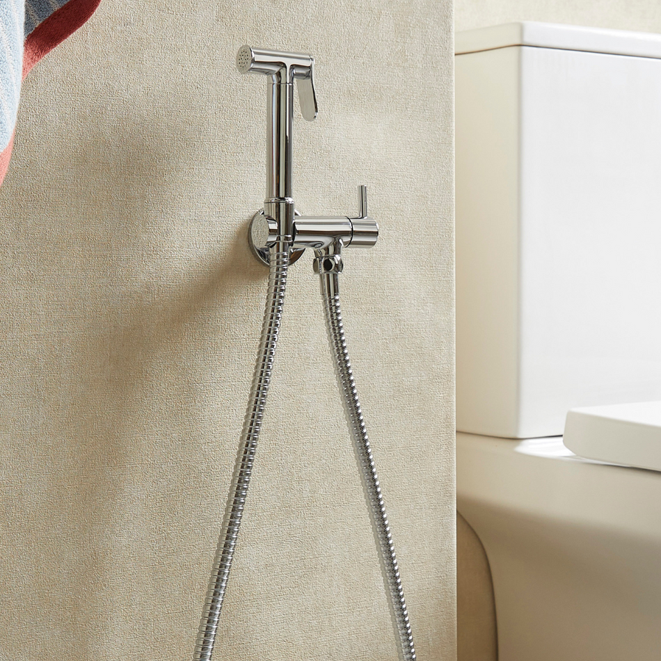 Highlife Annan Chrome Douche With Integrated Isolator Valve